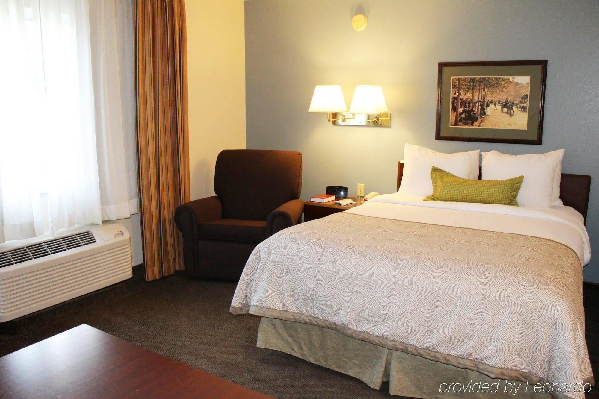 Hotel Candlewood Glen Allen-short Pump