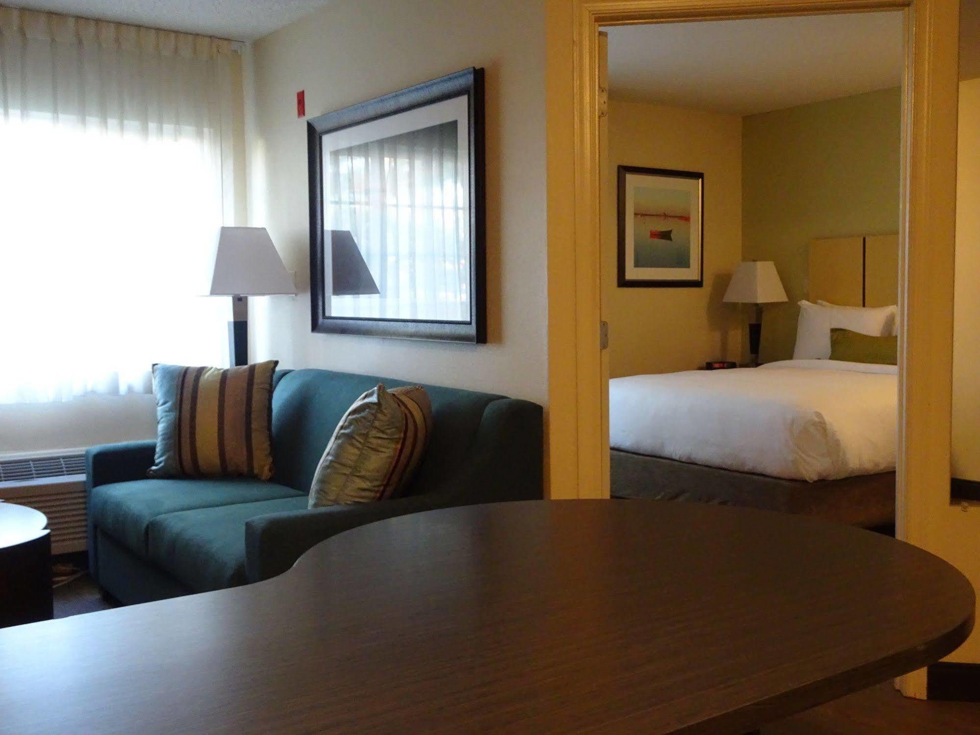 Candlewood Glen Allen-short Pump Hotel Glen Allen