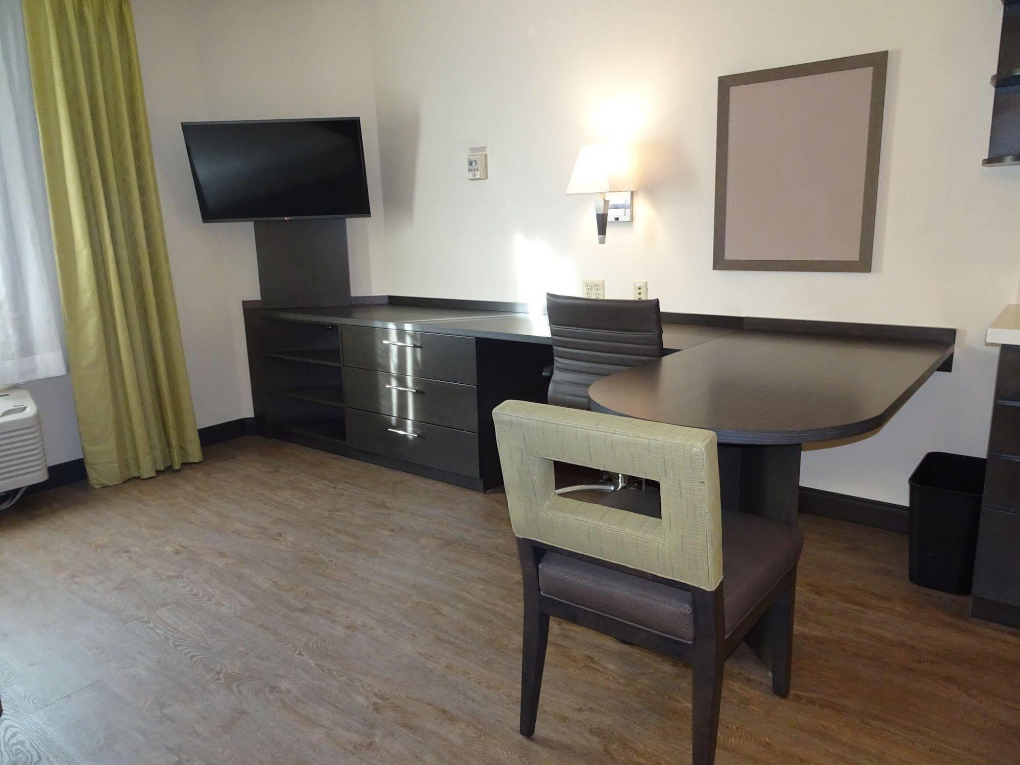 Hotel Candlewood Glen Allen-short Pump Glen Allen