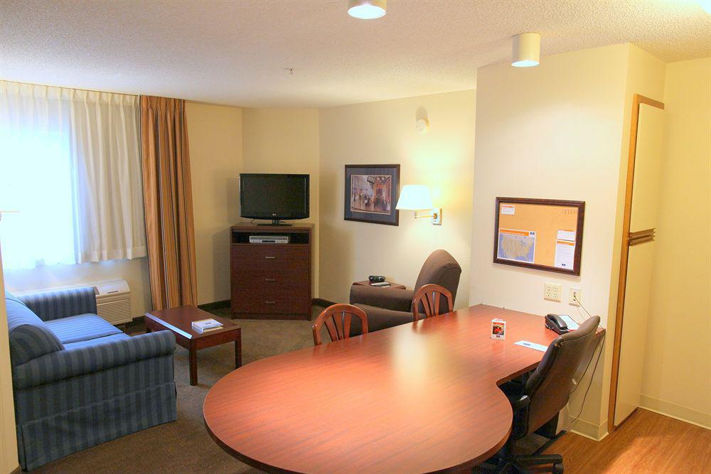 Hotel Candlewood Glen Allen-short Pump 2*