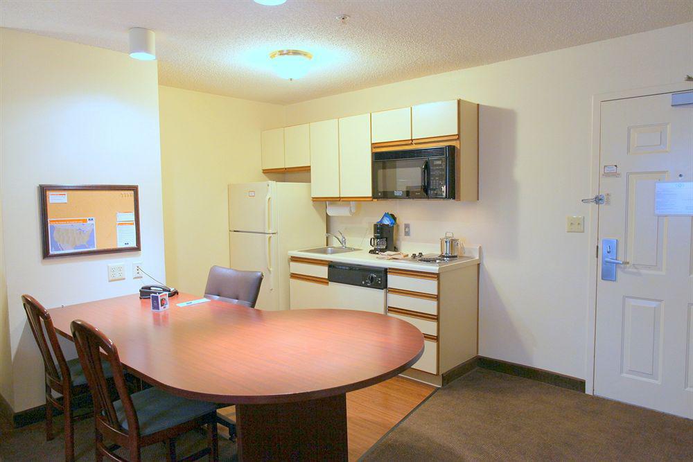 Hotel Candlewood Glen Allen-short Pump Glen Allen